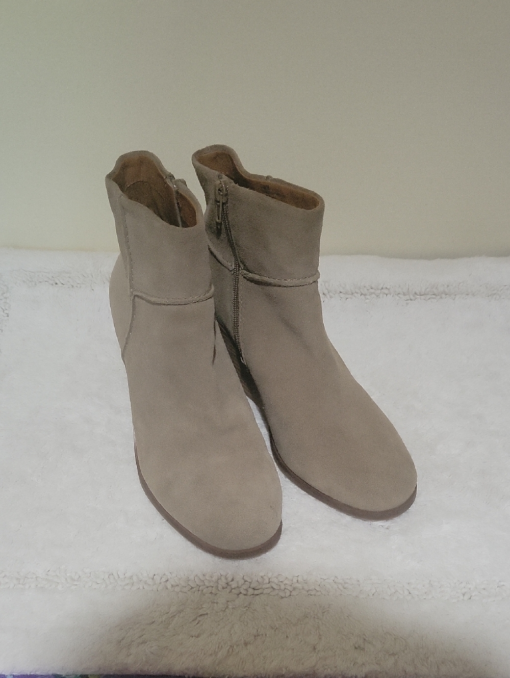 Lucky Brand Taupe Suede Ankle Booties with Side Zip